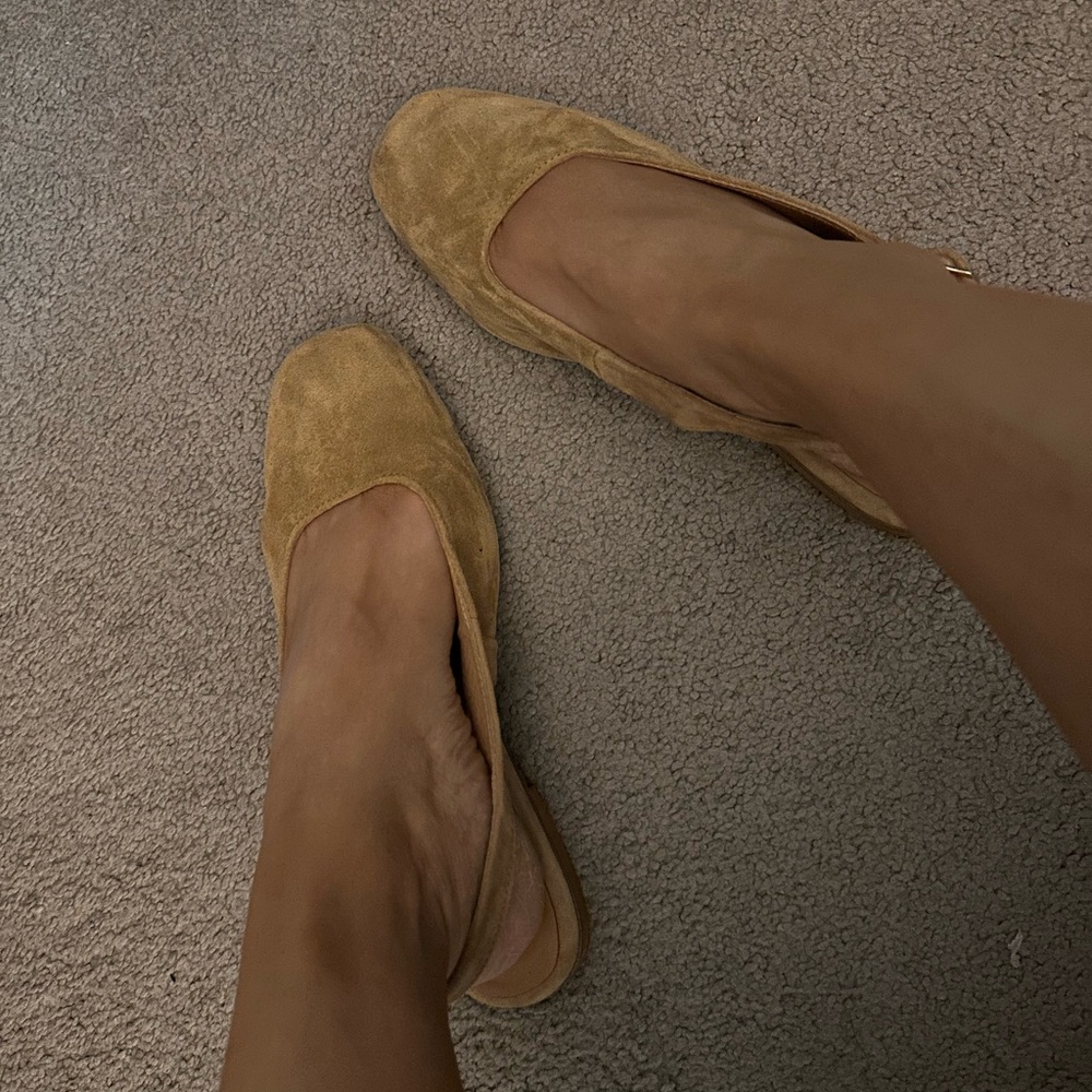 Women's Tan Suede Flats